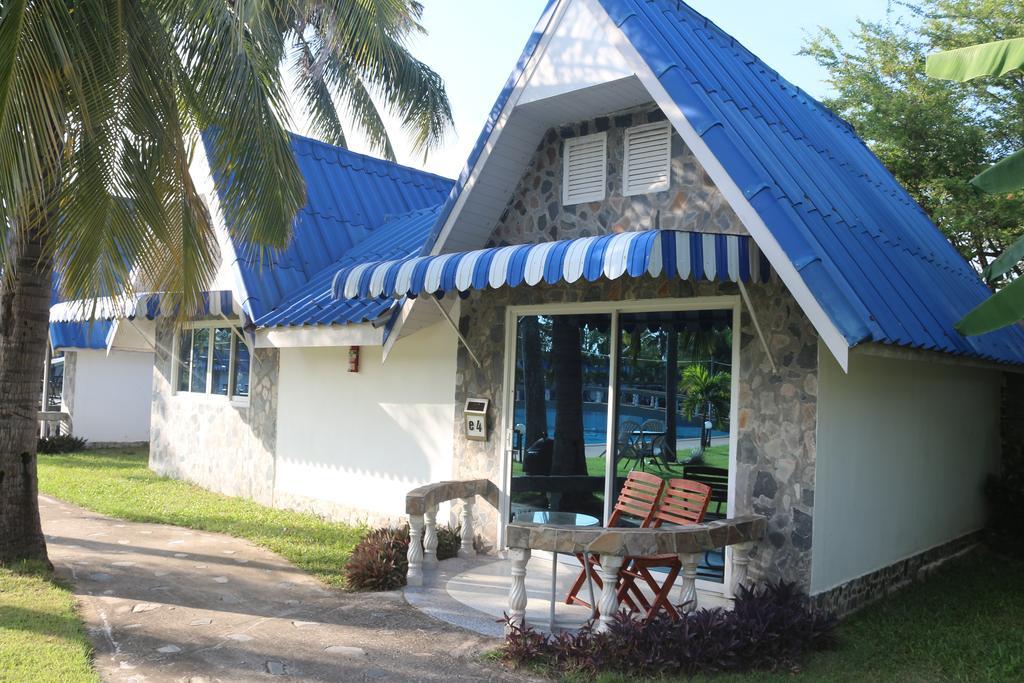 Castle Howchow Beach Resort Hotel Khon Kaen Exterior foto